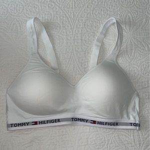 Tommy Hilfiger Sports Bra